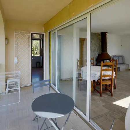 Nice In With 1 Bedrooms Apartman Sisco